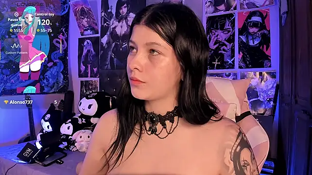 LanaKyutt stripchat live cam model