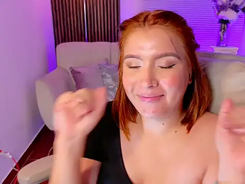 karla_hill_28 stripchat live cam model
