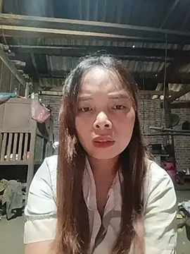 Be-Bun20 stripchat live cam model