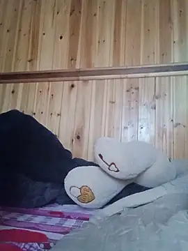 Tina-i stripchat live cam model