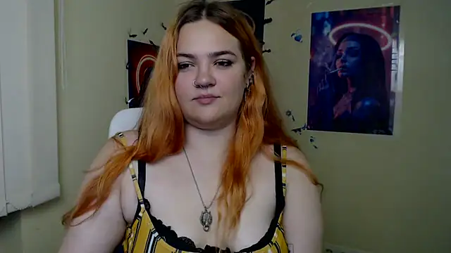 RinaRiii stripchat live cam model