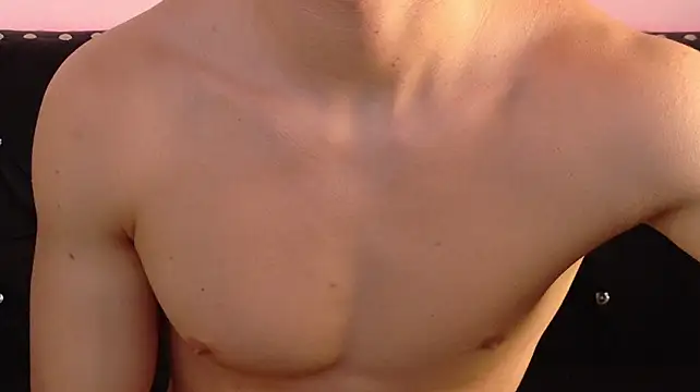 Apolo_Warrior stripchat live cam model
