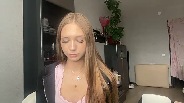 MarryTurnier stripchat live cam model