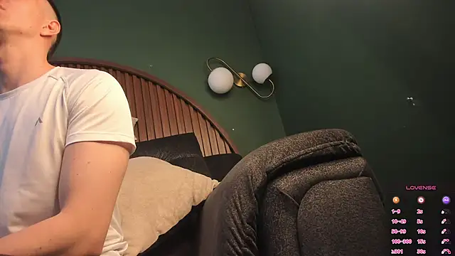 Nicolo_Damiano stripchat live cam model