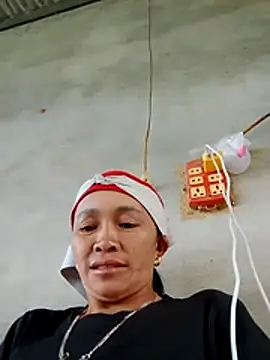Tip2003 stripchat live cam model