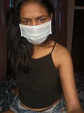 kritijatt stripchat live cam model