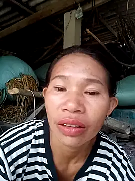 Dian-9 stripchat live cam model