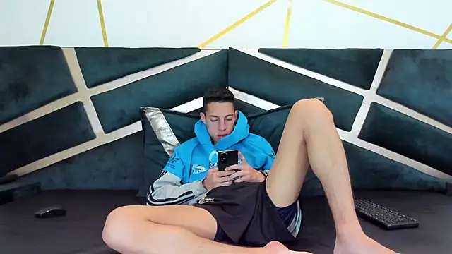 thiago19s stripchat live cam model