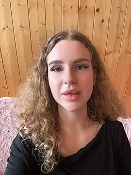 nemesidaM stripchat live cam model