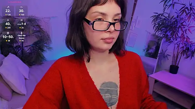 Maykinkya stripchat live cam model