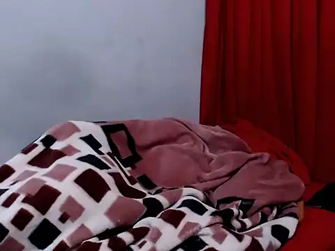 BubbleOna stripchat live cam model