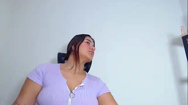 zaphiro_skye stripchat live cam model