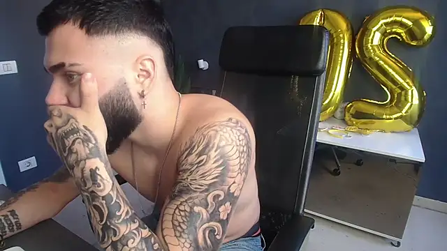 OscarWillss stripchat live cam model