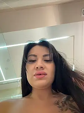 Wet__Bunny stripchat live cam model
