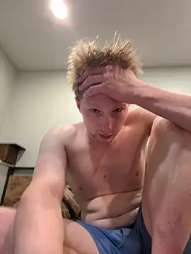 Novvikk88 stripchat live cam model