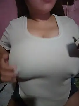 Akira_sera stripchat live cam model