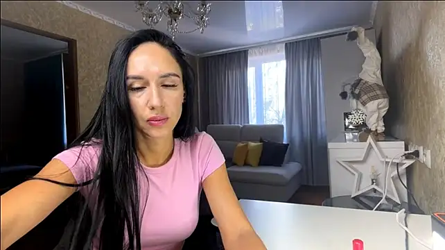 RinAurea stripchat live cam model