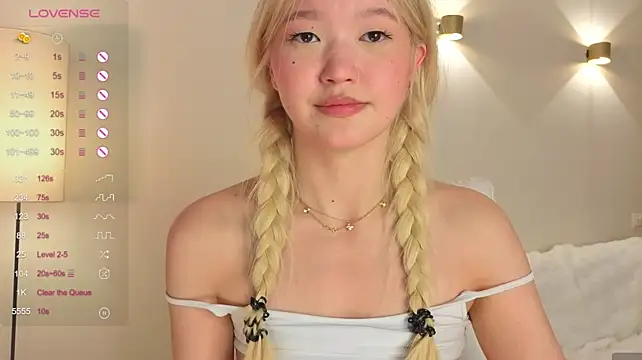milli_sun_ stripchat live cam model