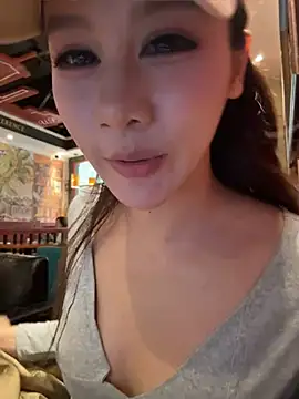 Aria-1111 stripchat live cam model