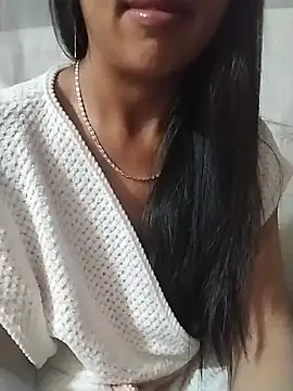 Helen-nn stripchat live cam model