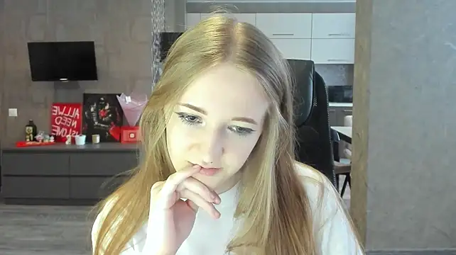 KateKayer stripchat live cam model