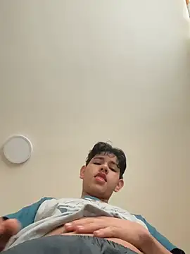 juanma759 stripchat live cam model