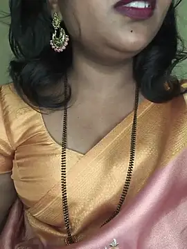 ur_love_kannada1 stripchat live cam model