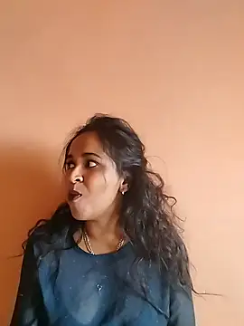 Indiancutiexo stripchat live cam model
