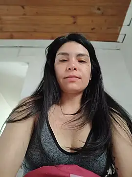 POLARYZ stripchat live cam model