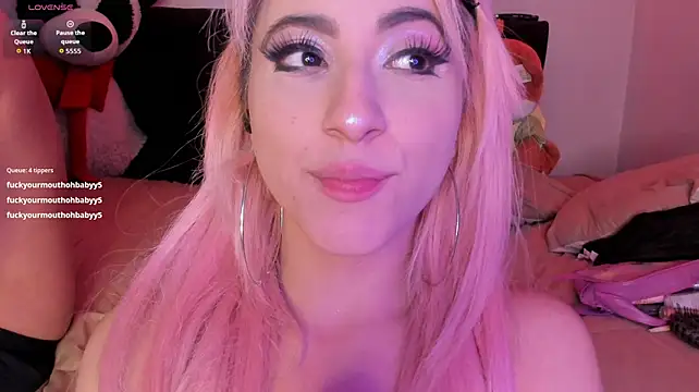 Carlasxdreams stripchat live cam model