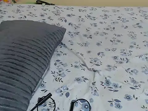 lynnsee stripchat live cam model