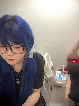 QIQI-QIQI-01 stripchat live cam model