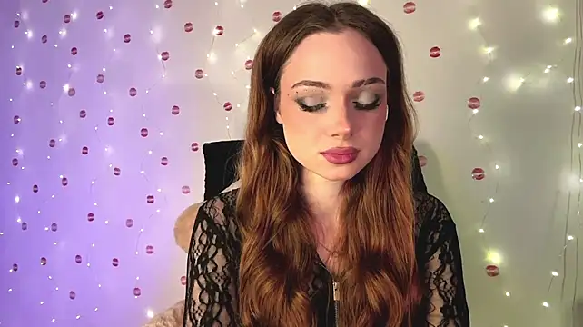 WillaVeile stripchat live cam model