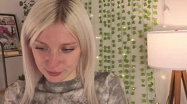 HarleeMcIntosh stripchat live cam model