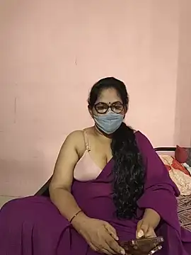 Luckybb-36a stripchat live cam model