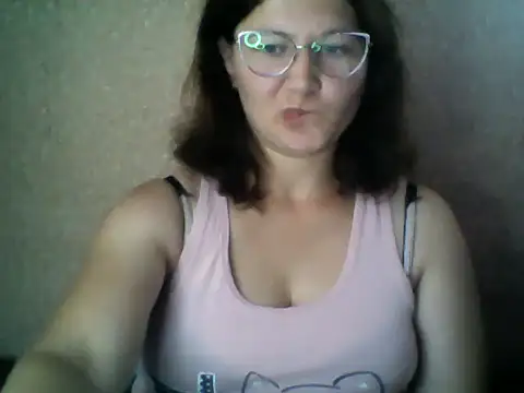 Oliviiaa_Valter stripchat live cam model