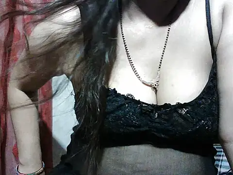 RukminiNew stripchat live cam model