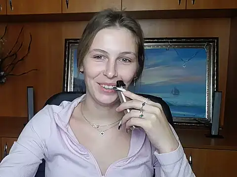 StrangerGi stripchat live cam model