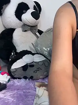 IamSteph13 stripchat live cam model