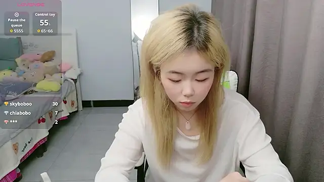 Sweetseng-seng stripchat live cam model