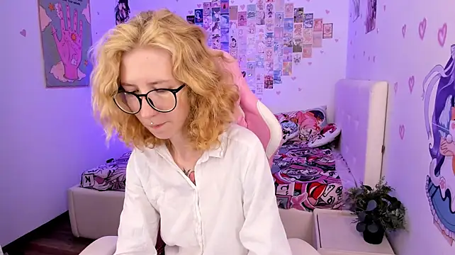 TerriaReed stripchat live cam model