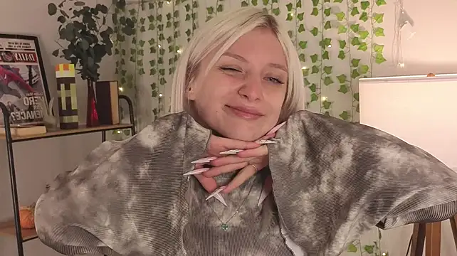 HarleeMcIntosh stripchat live cam model