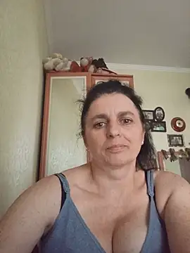 MidnightRose7192 stripchat live cam model