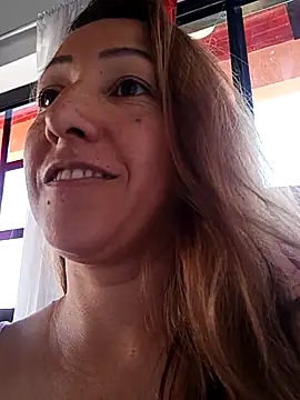 rosechrystal stripchat live cam model