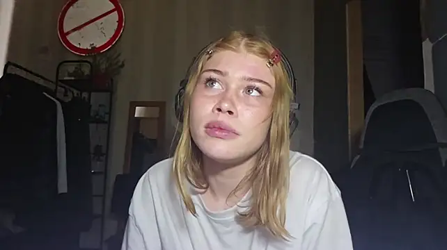 LizaVogan stripchat live cam model