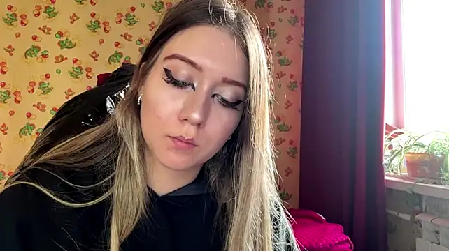 SaKiraSayo stripchat live cam model