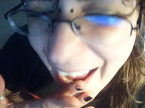niveahssein stripchat live cam model