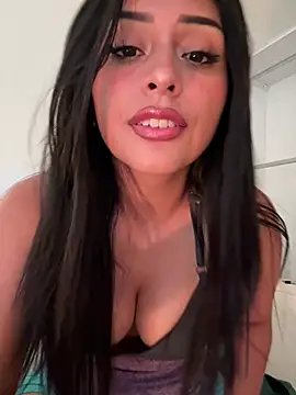 sweetAli_ stripchat live cam model