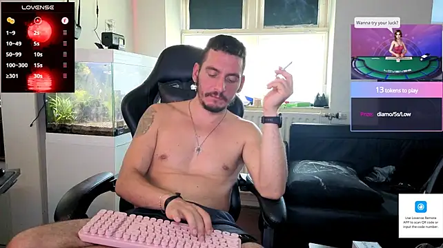 Rayzel_White stripchat live cam model