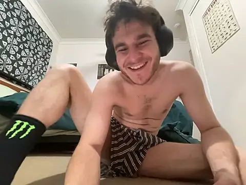 goldcoast0_2 stripchat live cam model